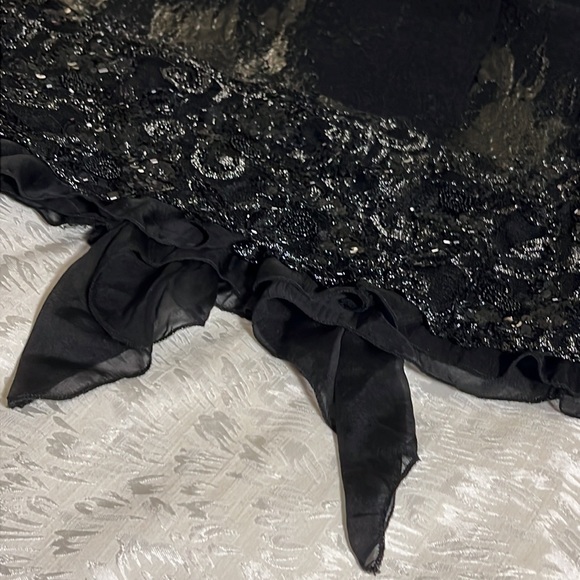 Unique Wrap Miniskirt Women Size 6/Medium NEW TAGS MSRP $665 Black Embellishment - Picture 3 of 4